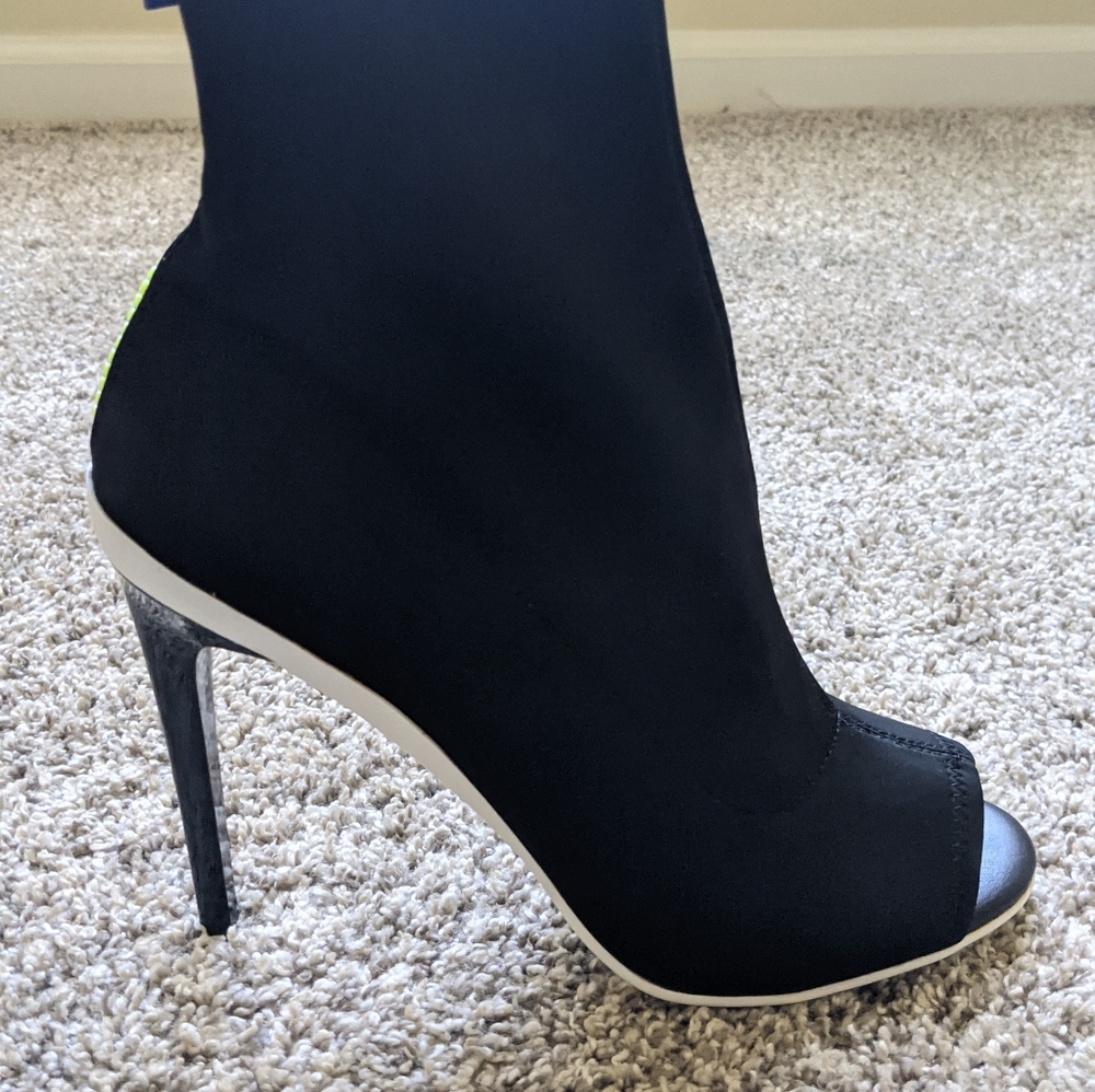 Aldo's size 10